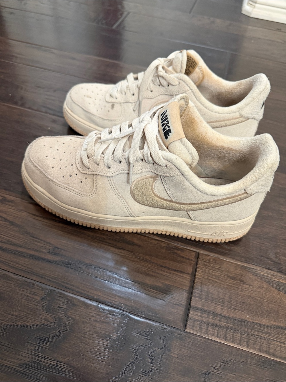 Nike Airforce 1 Suede Low-Top Sneakers